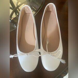 Elegant White Ballet Flats